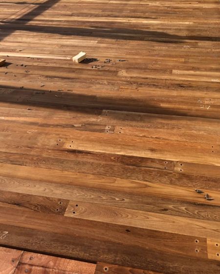 Pavimento in legno esterno eseguito a Venezia